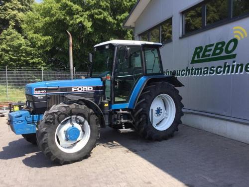 Ford 8240 specificaties 