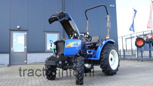New Holland T1560 specificaties