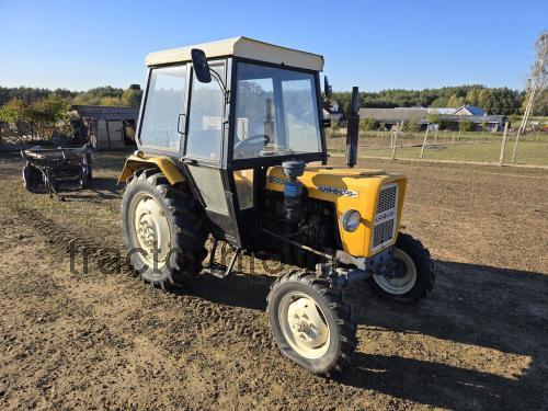 Ursus C-330 beoordelingen en specificaties