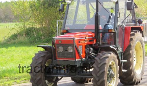 Zetor 7045 specificaties 